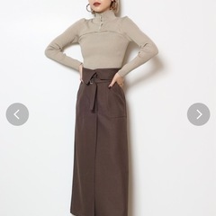 MURUA フロントボタンタイトニットの画像