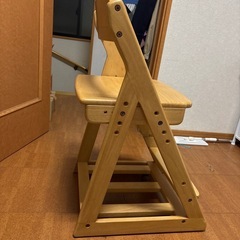 ニトリ　学習椅子の画像