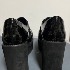 地雷系靴の画像