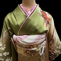 ★上品な古典柄振袖★振袖フルセット　抹茶色　緑系　金彩　御所車　ぼかし染　正絹 の画像