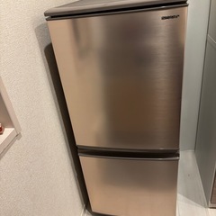 SHARP 冷蔵庫　一人暮らし用