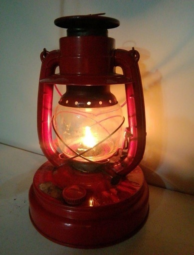 ウイングドウィール　灯油ランタン
