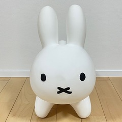 【美品・最安値】ブルーナボンボン 白 大 ミッフィー 