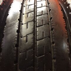 BS DURAVIS R207 195/85R15 113/111N LT 15インチ ライトトラック用 夏タイヤ 4本 23年製 バリ溝 キャンター エルフ アトラス等　(KTN256)の画像