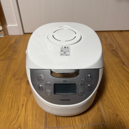 TOSHIBA 5合炊き 炊飯器\n