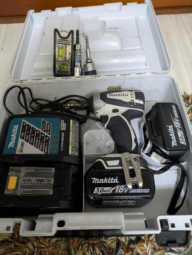 マキタ　インパクト　18V