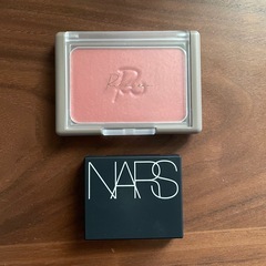 リリミュウ ヴェールグロウチーク04／NARS ブラッシュミニ778の画像