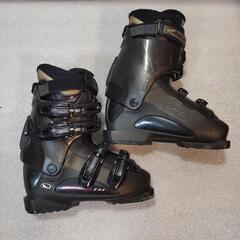 ノルディカ　23.5センチ　レディースの画像