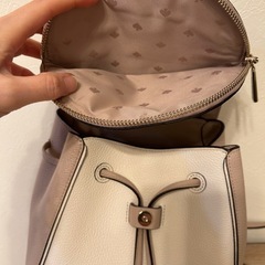 Kate spade ミニリュック
の画像