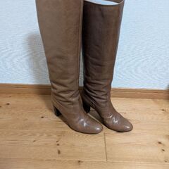 代理出品　ODETTE E ODILEのブーツの画像
