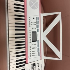 電子ピアノ 電子キーボード ピンク
