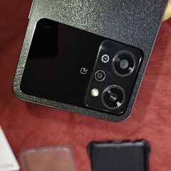 SIMフリー！esim対応！ OPPO RENO 9A　社外ケース・ガラスフィルム使用で美品です！