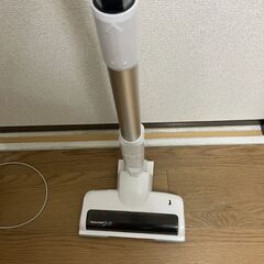 激安4000円【定価15980円】AZMKOO 掃除機 コードレス サイクロン 30Kpa超 強力吸引の画像