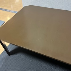 折りたたみテーブルの画像