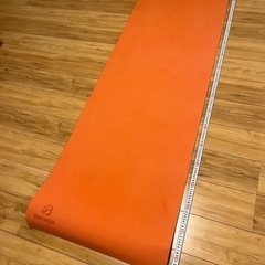 Bemega ヨガマット トレーニングマット オレンジ色の画像