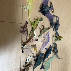 ミニ恐竜フィギュアの画像