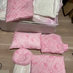 ハローキティ　ベビー布団セットの画像