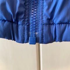 ユニクロ　キッズフード付きダウンコートの画像