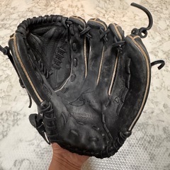 NIKE ダルビッシュモデル 一般軟式投手用 グローブの画像