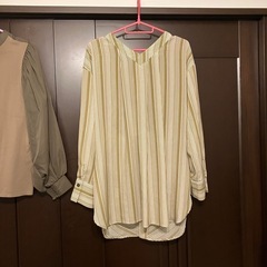 デザイン⭕️2枚セット人気ブランド定価2万超え！オズモーシス、アーバンリサーチの画像