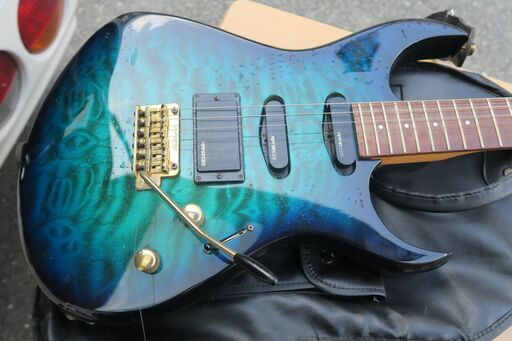 FERNANDES フェルナンデスFGZ-400 エレキギター　ケース付き FERNANDES フェルナンデスFGZ-400 エレキギター ケース付き