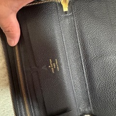 ビィトン財布の画像