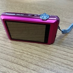 デジタルカメラ　LUMIX DMC-FH7の画像