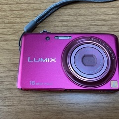 デジタルカメラ　LUMIX DMC-FH7の画像
