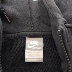 ナイキ　パーカーの画像