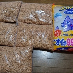 【猫用品】シリカサンドとウッドチップ 