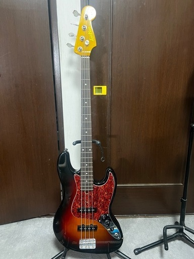 FenderヘッドLaid Backエレキベース
