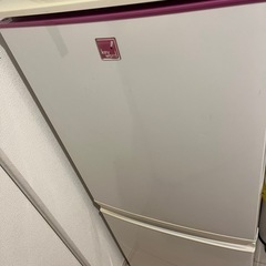 SHARP冷蔵庫の画像