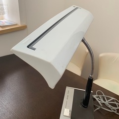 デスクスタンド