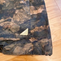 アウター　登山　アウトドア　モザイク柄　の画像