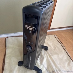 デロンギ　マルチダイナミックヒーター　MDHU15-PB ブラック　中古