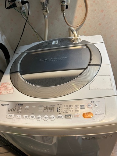 TOSHIBA2013年製　洗濯機７キロ（取引き中）\n