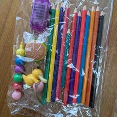 無料！　絵本　色えんぴつ　おもちゃ　フリースズボン90サイズ　1〜2歳の画像