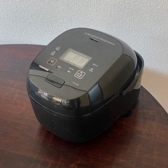 炊飯器 TOSHIBA RC-10VRT