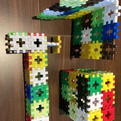 知育玩具　ブロック　立体図形を自由に作れますの画像