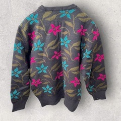 ✨日本製　昭和レトロ✨Bell House 肩パッド付き　花柄ニットセーターの画像