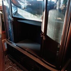 最高級のテレビ台棚を売ります。テレビ台棚は、小美玉市に置いてあります。の画像