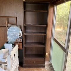 縦長本棚