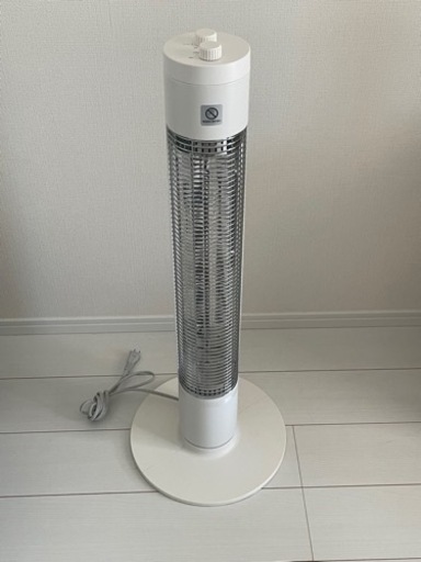 ★ニトリ　電気ヒーター　ホワイト　空調家電 遠赤外線ヒーター
