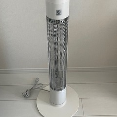 ★ニトリ　電気ヒーター　ホワイト　空調家電 遠赤外線ヒーター