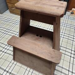 木製踏台（物入れ付き）