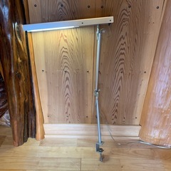 デスクライトの画像