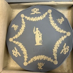 WEDGWOODイヤープレート 1998 ジャスパー ペールブルーの画像
