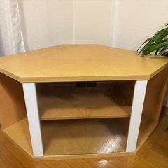 【大特価】ガラス扉のテレビ台(コーナー型)　の画像
