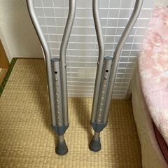 アルミ軽量松葉杖　の画像