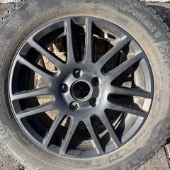 スタッドレスタイヤ ホイール付き(ブラック)の画像